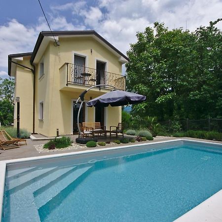 Holiday House With Pool Čavle Exteriör bild