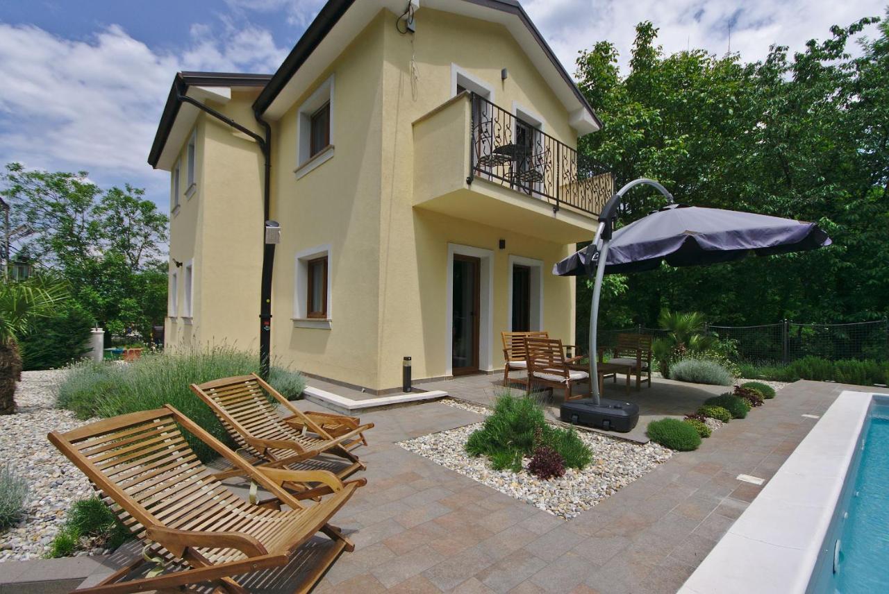 Holiday House With Pool Čavle Exteriör bild
